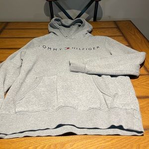 gray tommy sweatshirt